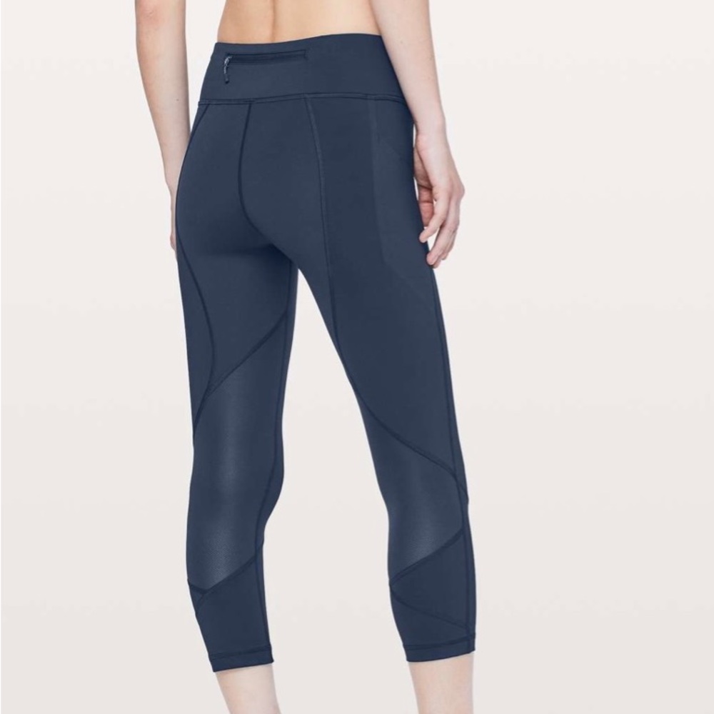 NWOT Lululemon Pace Rival Crop 22"